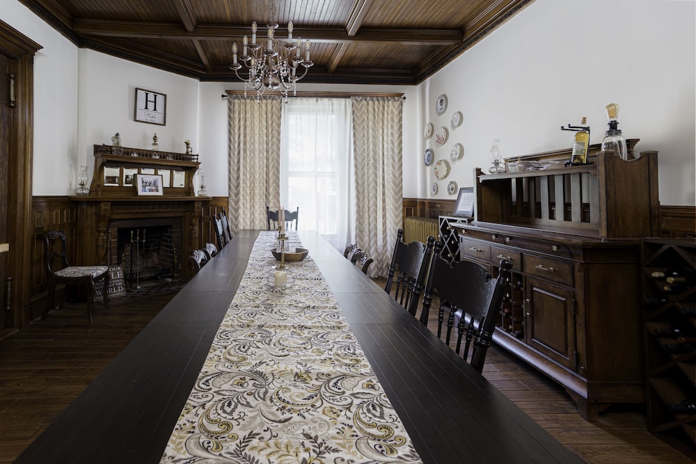 meeting & event spaces