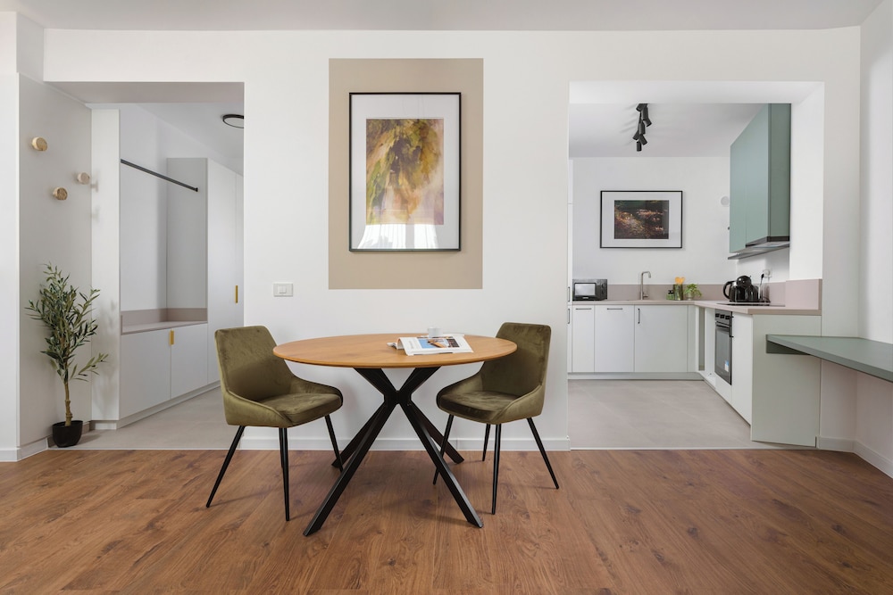 HUBIX - City of Mara Apartments