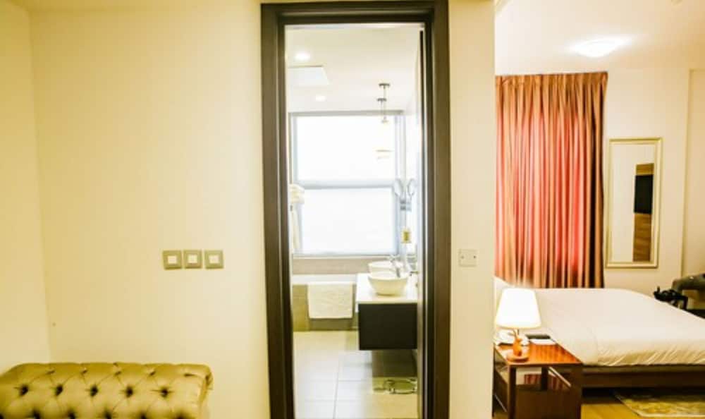 Lagos Vacations - Royal Residences by Design Union - Property Image 11