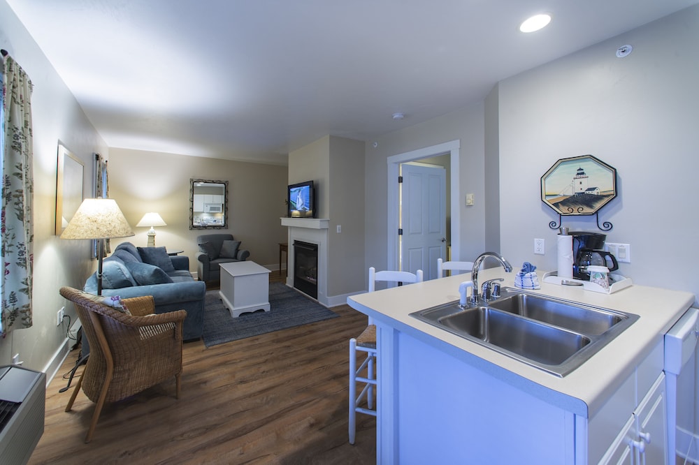 Edgewater Resort