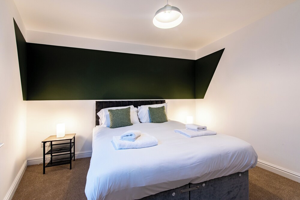 Harcourt Apartments