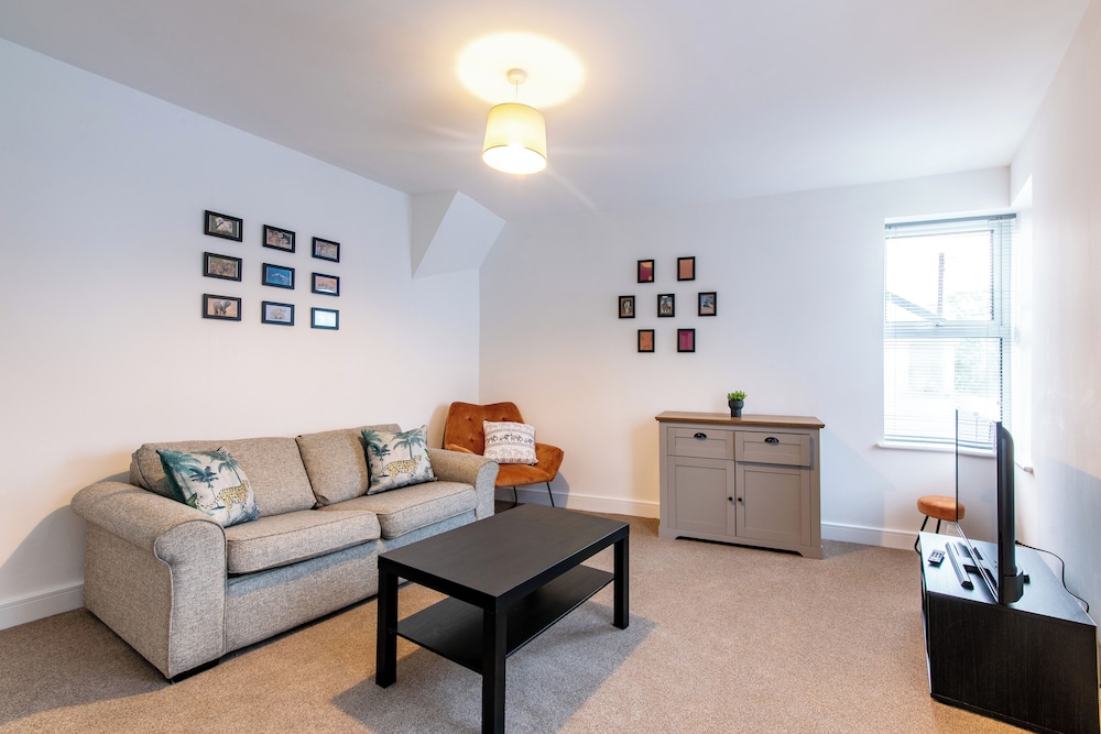 Harcourt Apartments