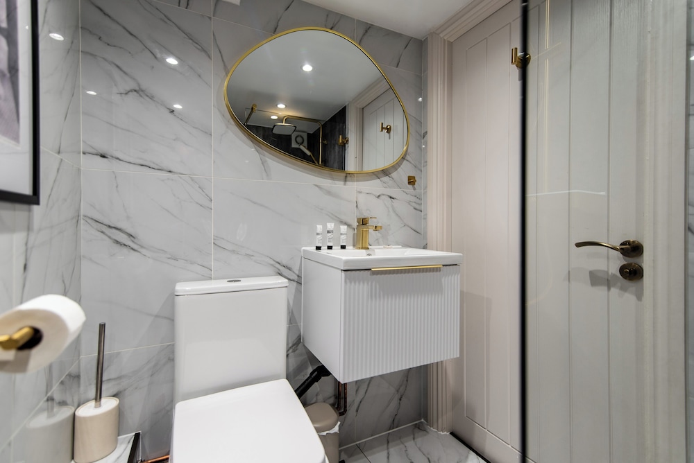 Elm Bank Suites