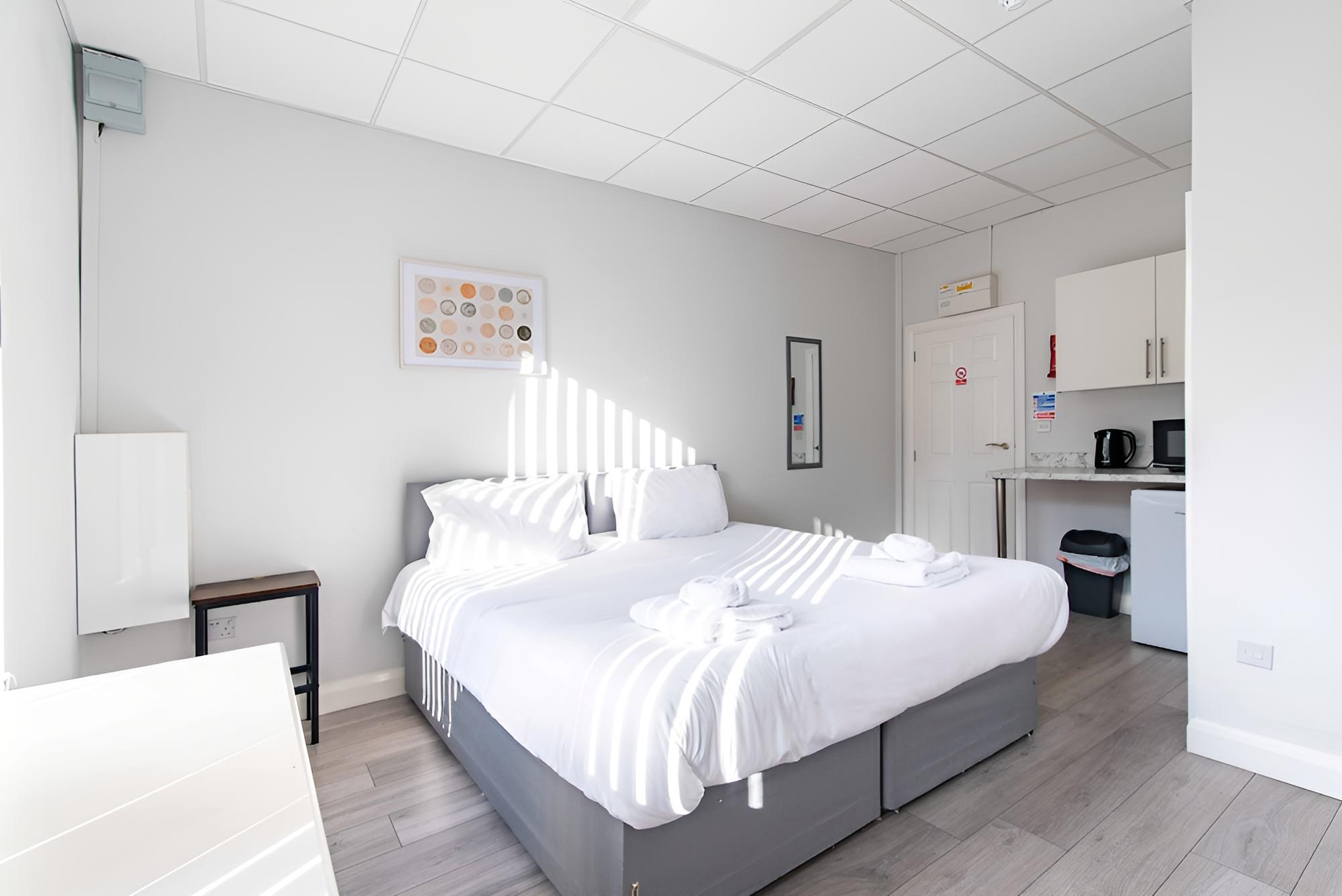 Nottingham Vacations - Hucknall Short Stays - Property Image 12