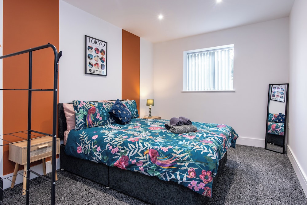 Chapel Street Apartments