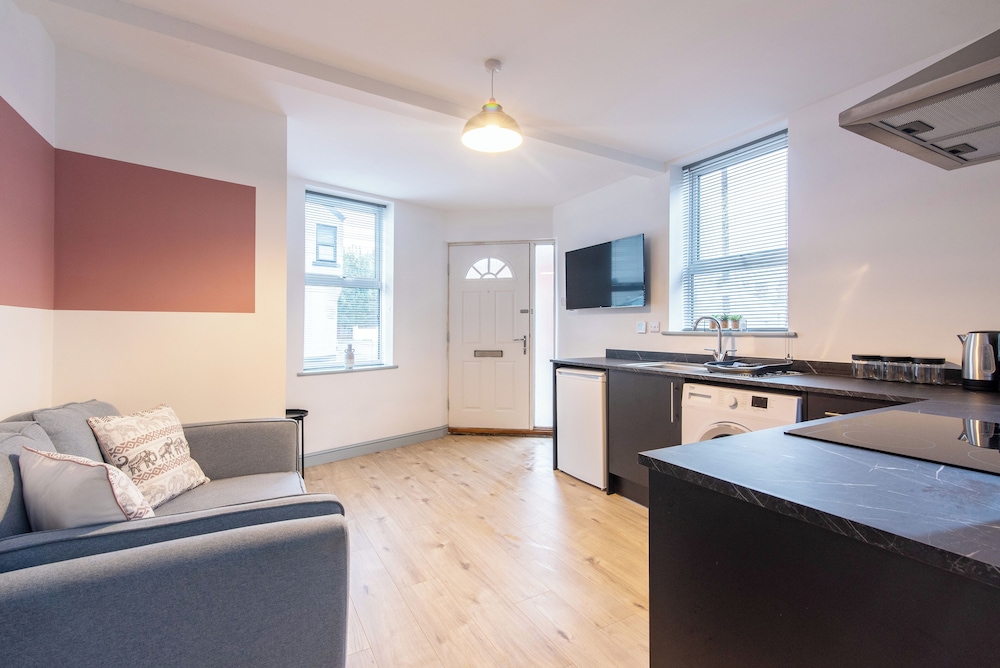 Harcourt Apartments