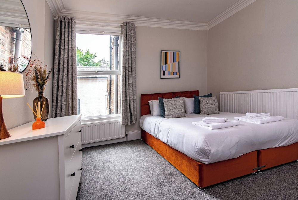 Ebury road