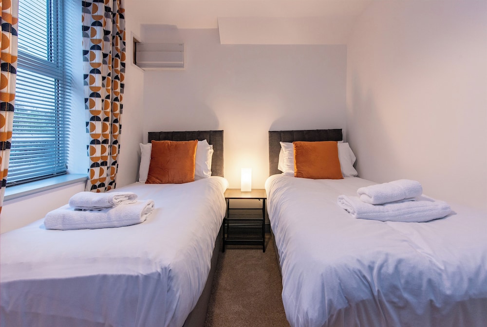 Harcourt Apartments