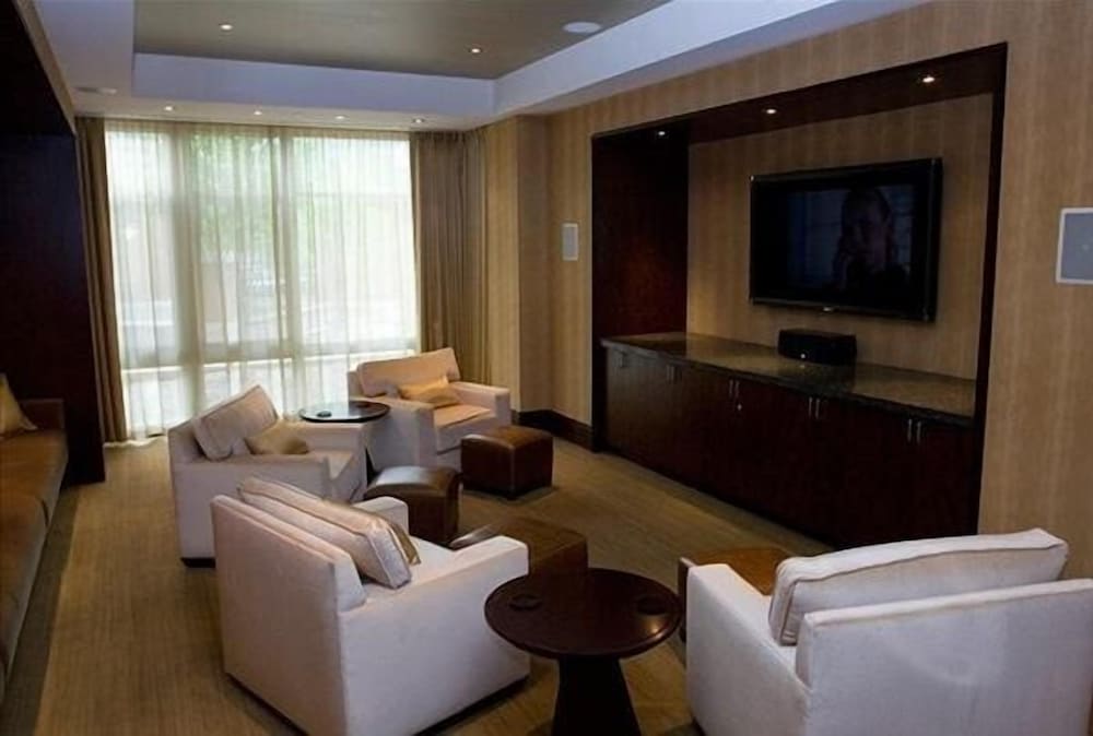 Weichert Suites at Wisconsin Place