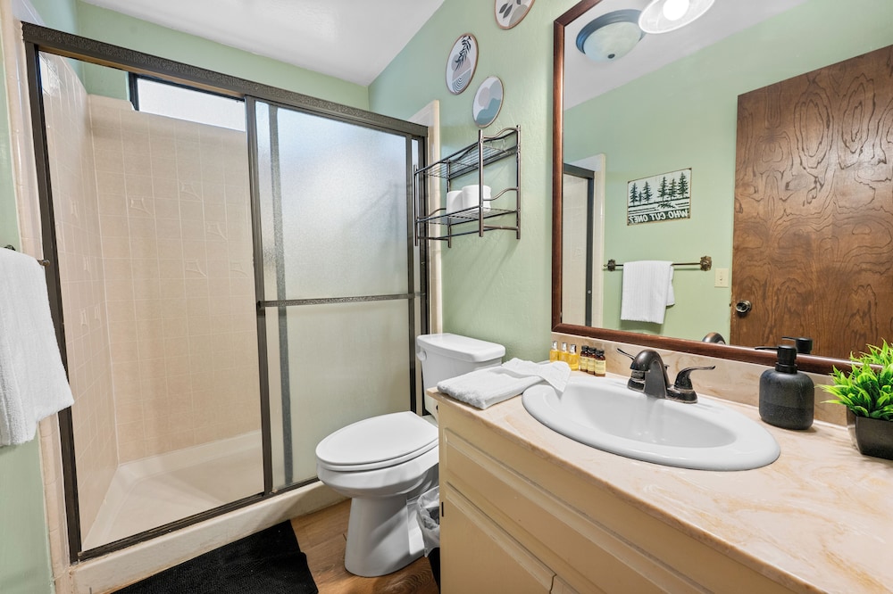 Bear Woods 3BR Retreat