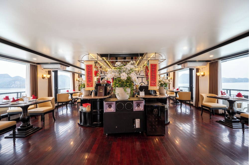 Dragon Premium Cruise