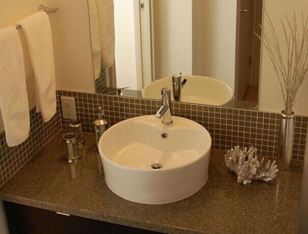 The Emperor at the Juliet - Image 4