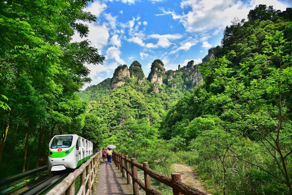 Zhangjiajie Valley Love Holiday Hotel