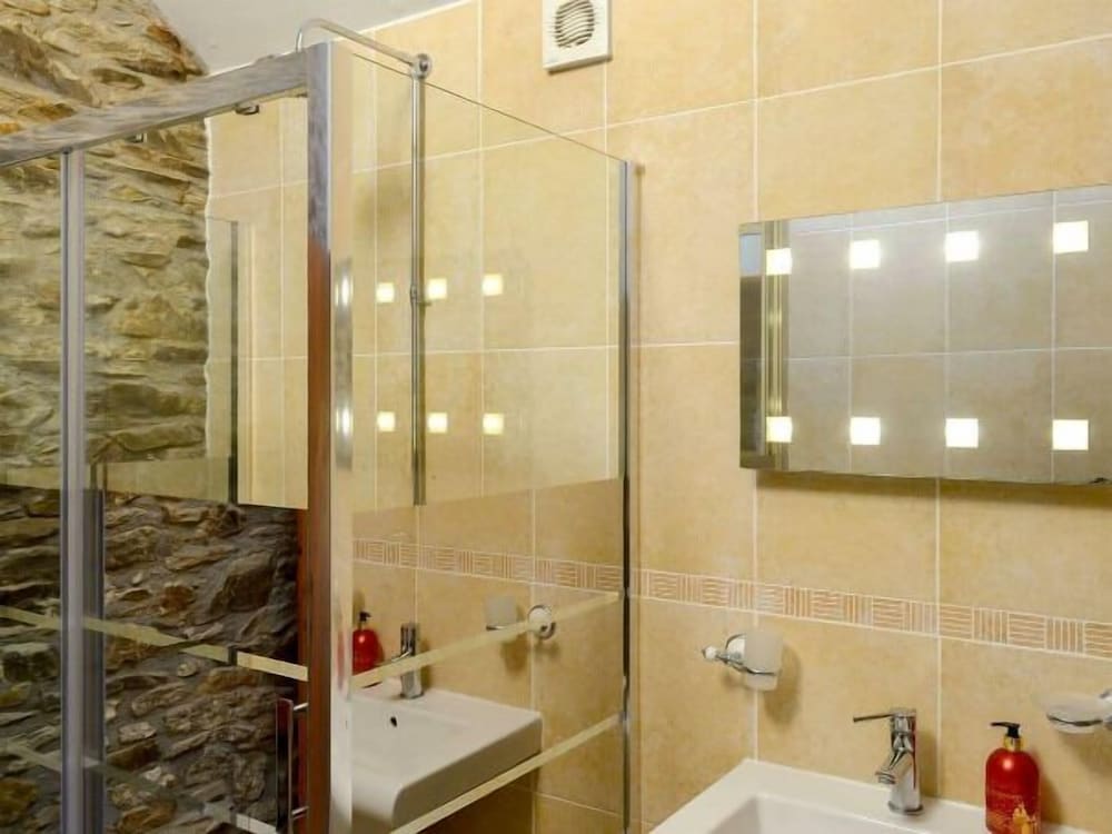 Tavistock Vacations - The Coach House - Property Image 5