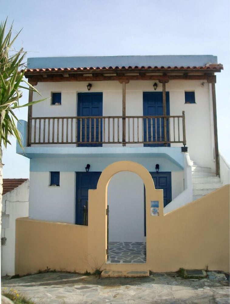 Asteri Apartments
