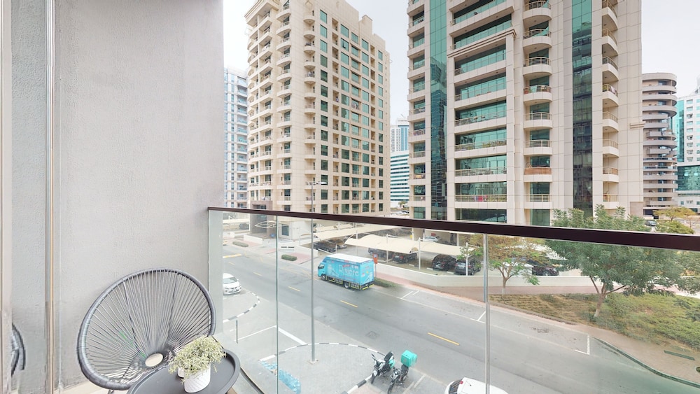 Euro Residences 206 — balance & terrace