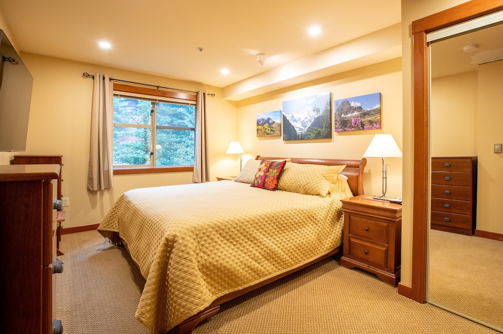 Powderhorn Lodge Deluxe Condos - Solitude UT