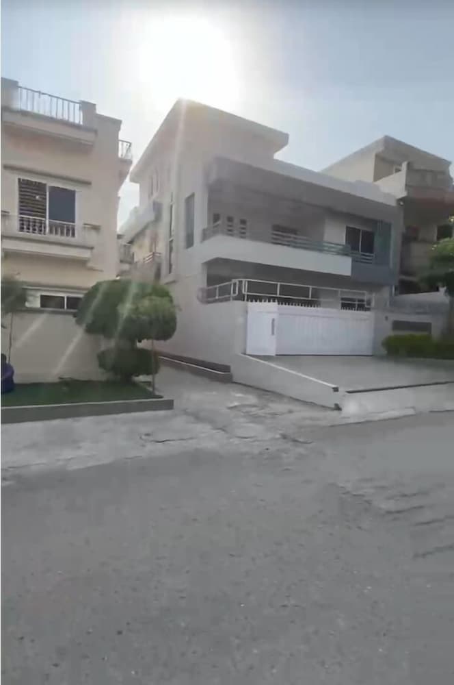 Pyramid Guest House