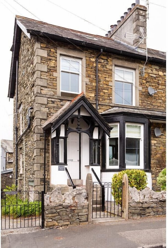 Lingmell House