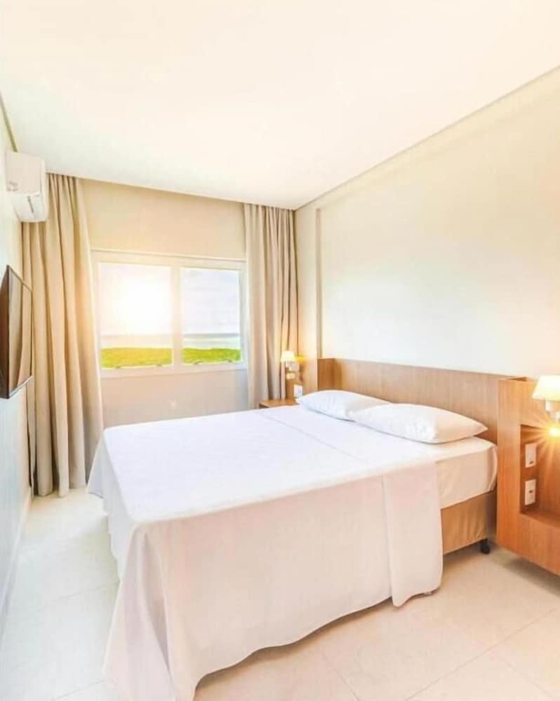 Saltbeach Salinas Exclusive Resort