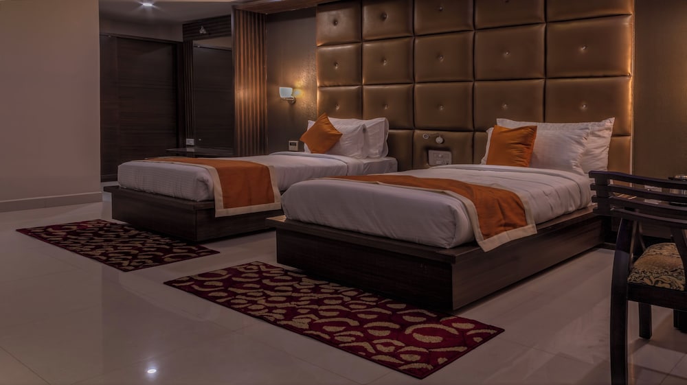 Hotel Heavens Park