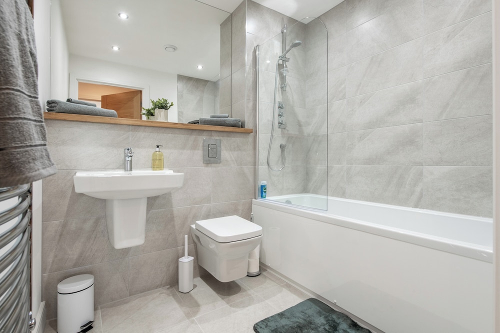 Axis Apartment