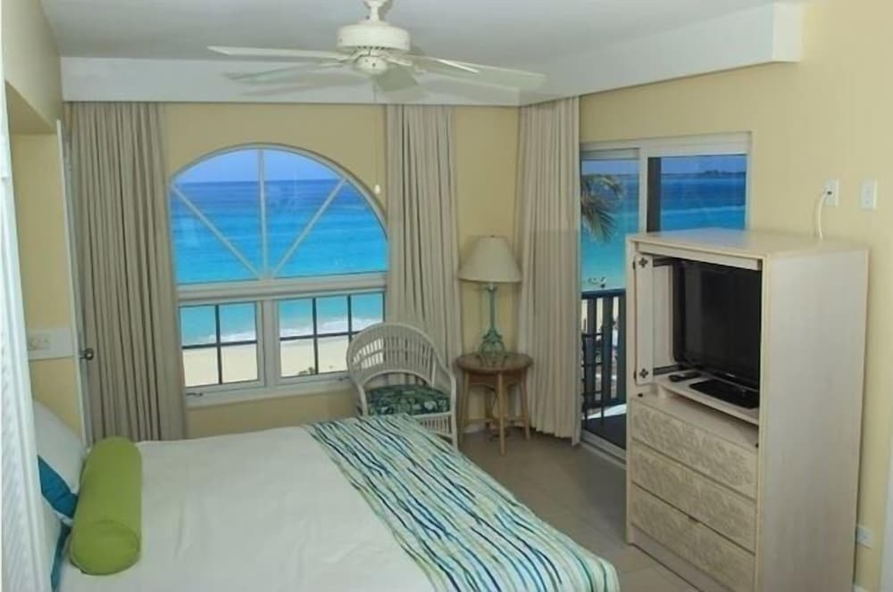 Paradise Island Beach Club Ocean View Villas view 2