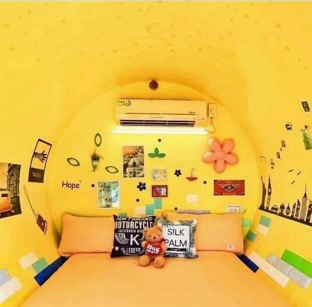 Pipe House Hostel