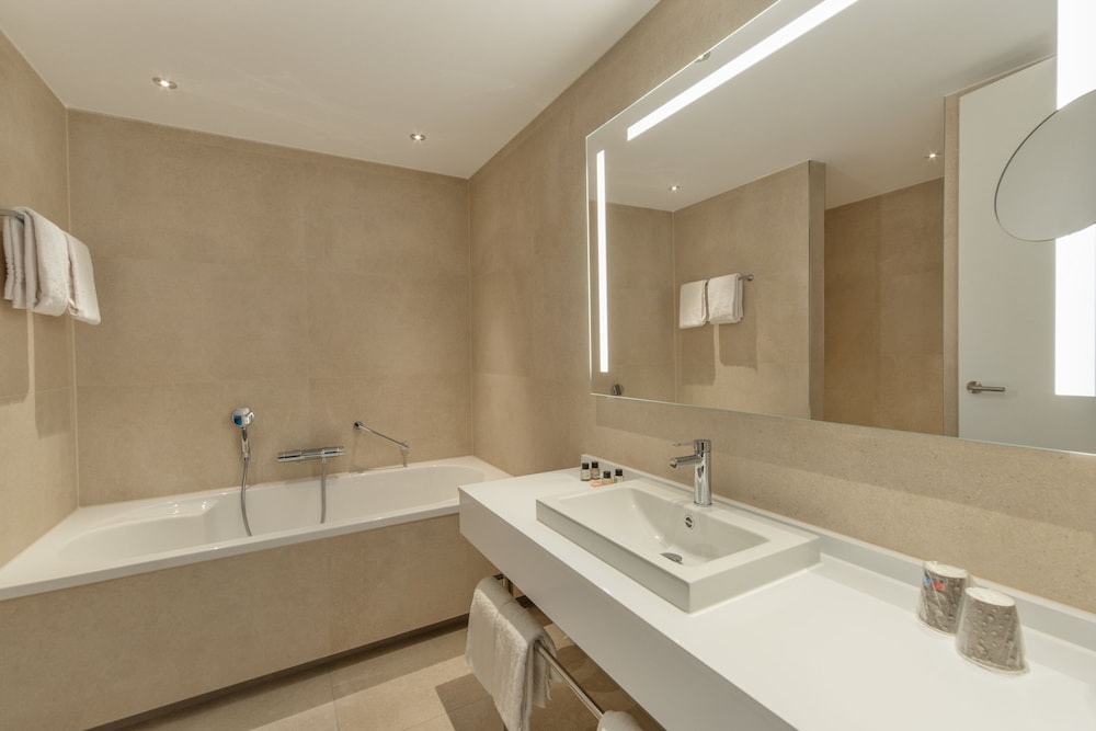 Hoofddorp Vacations - Van der Valk Hotel Schiphol - Property Image 41