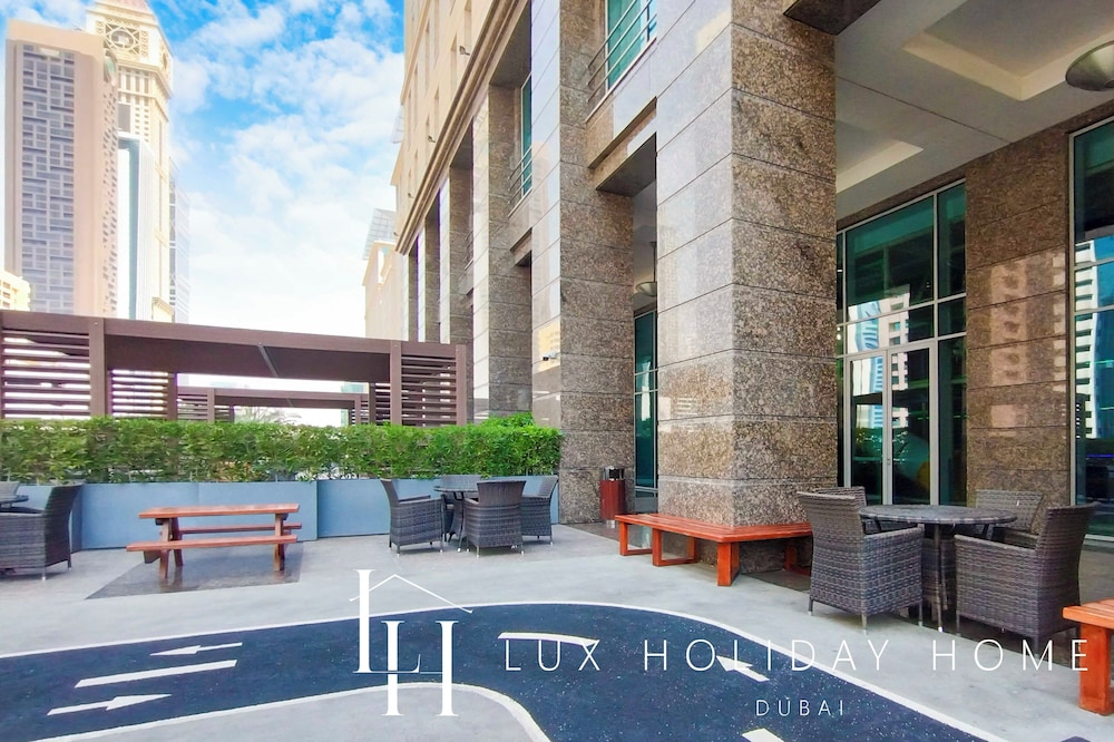 LUX The Elegant DIFC Suite 2