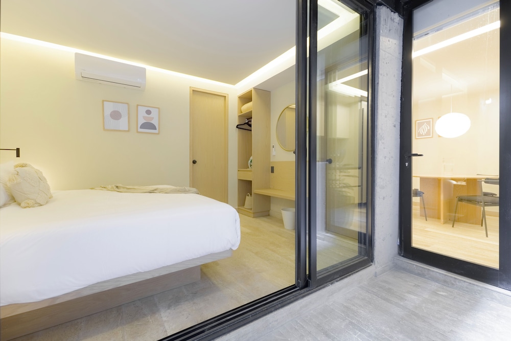 hotel room