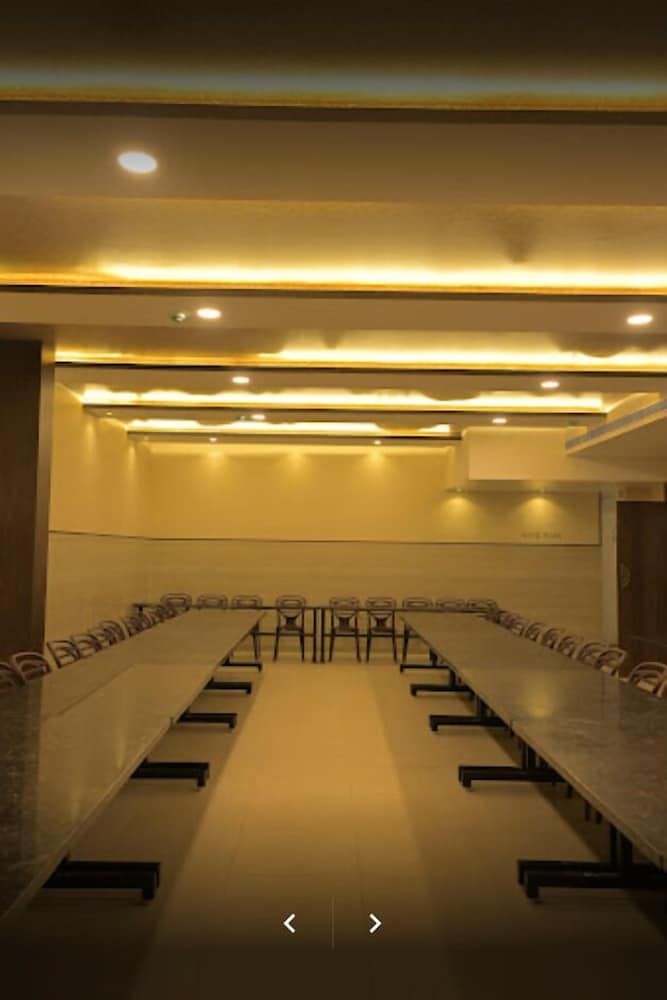 meeting & event spaces