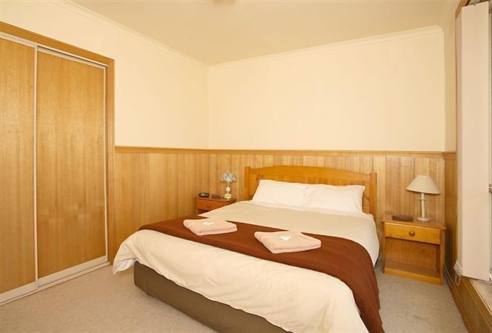 Apollo Bay Backpackers Lodge view 2