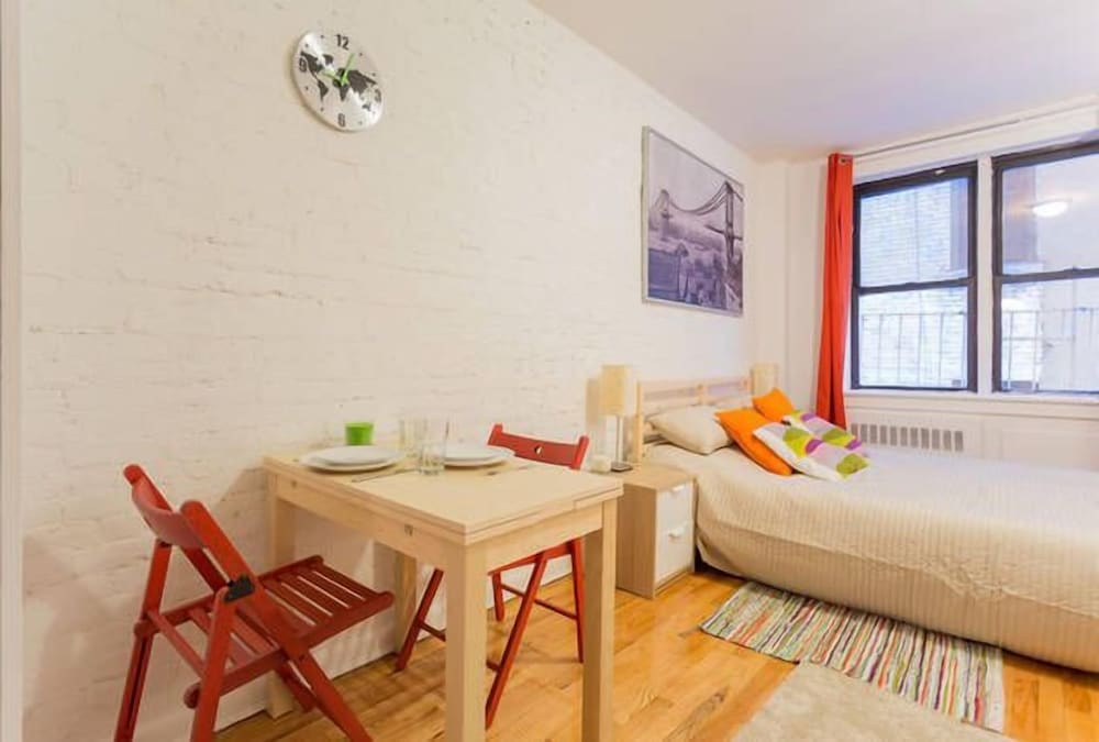 Beautiful Studio Near Central Park