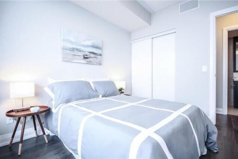 Kashaneh at Hullmark - Image 5