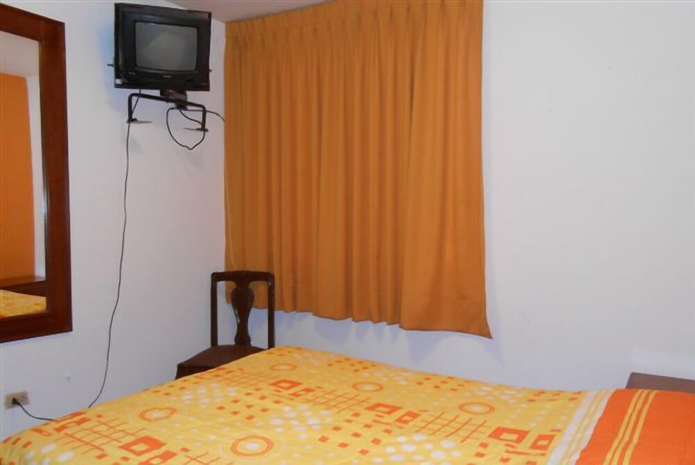 Hostal Residencial Cesar Alberto