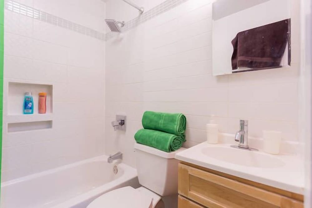 Beautiful 1 Bedroom Apartment
