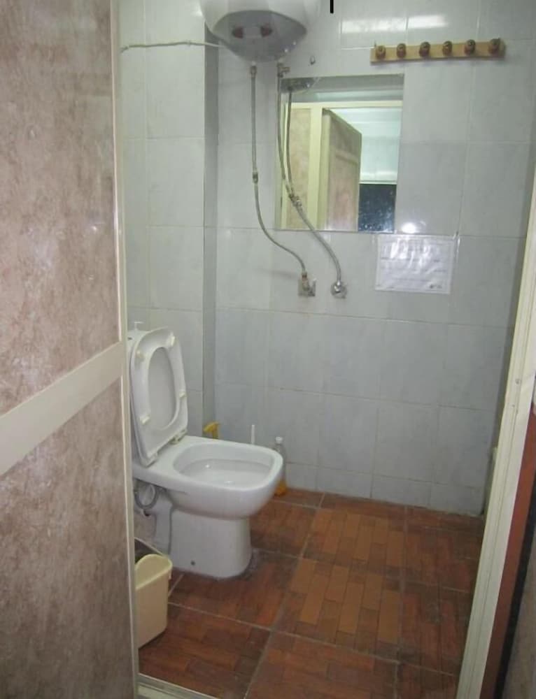 Safary Hotel - Hostel