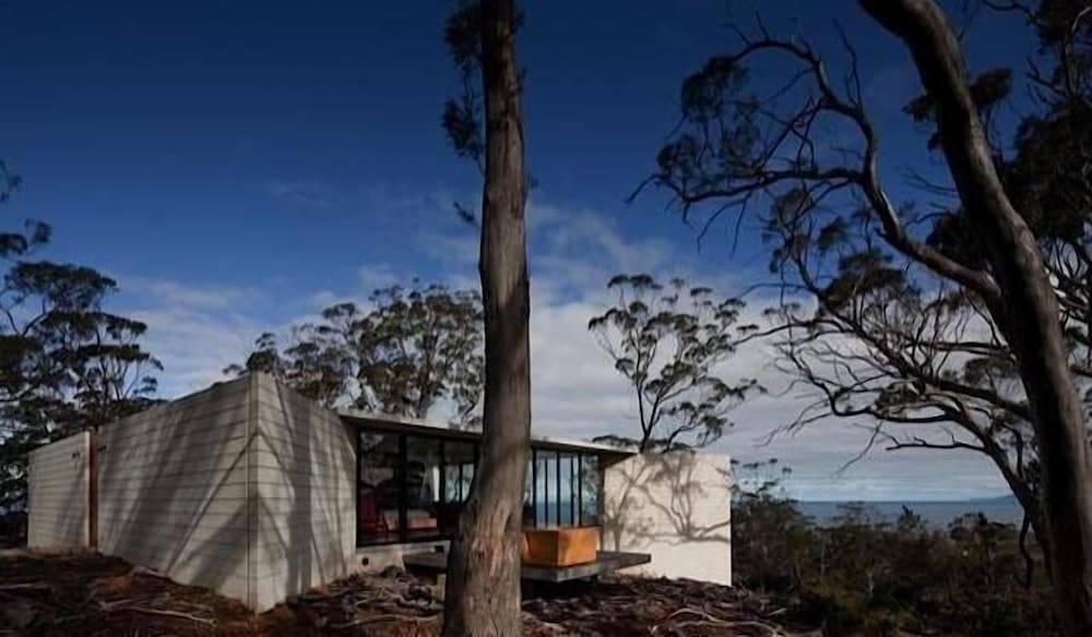 Rocky Hills Retreat