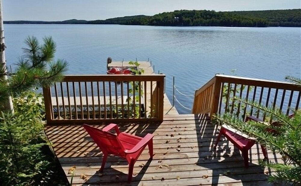 416 Papineau Lake 2 Bedroom Cottage