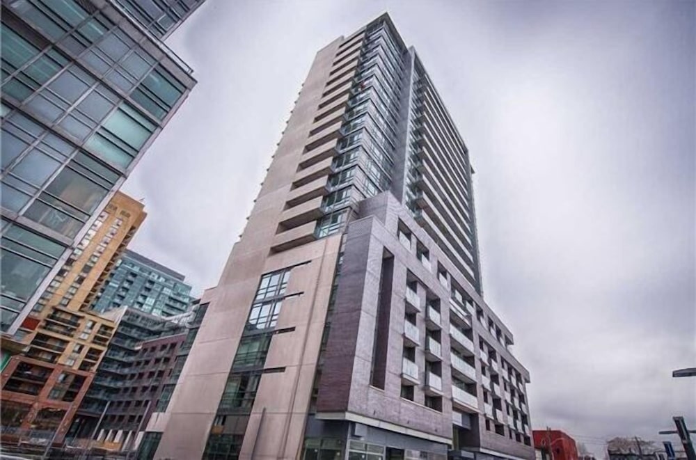 Queen West Vibes - Image 1