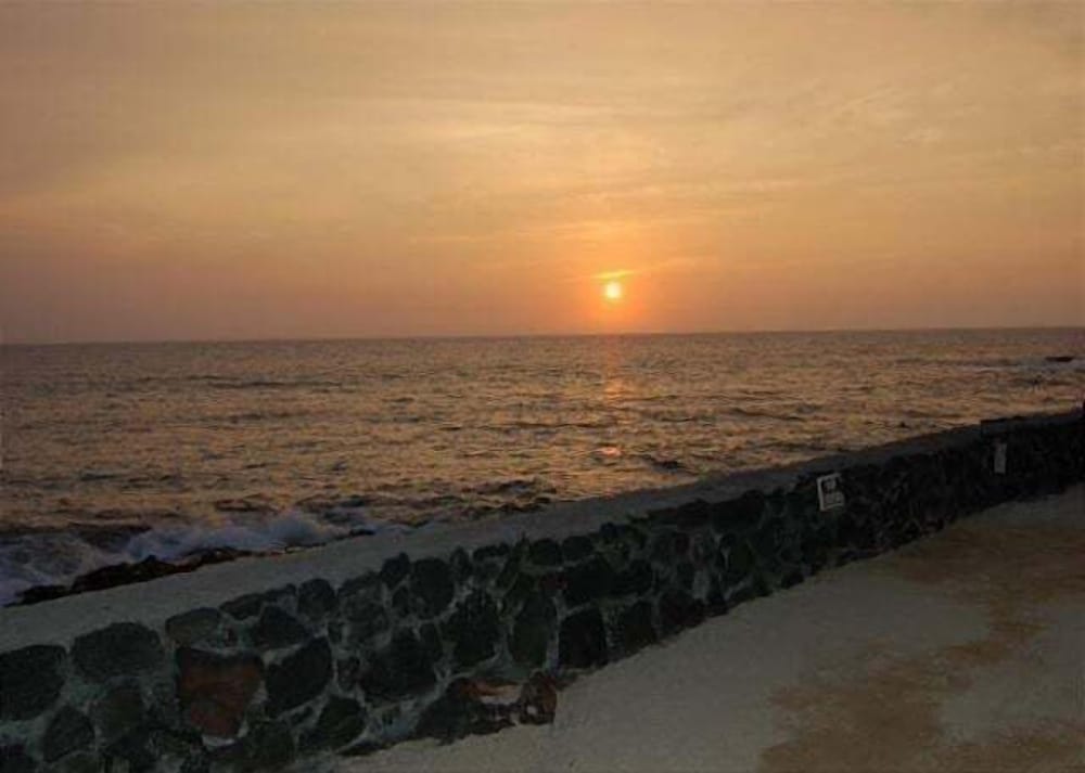 Ocean Views - AC - In Unit Washer/dryer - Vrkcv