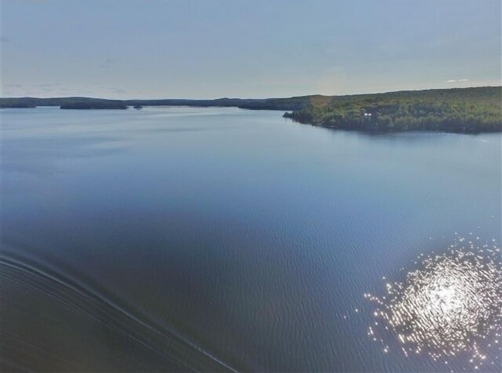 416 Papineau Lake 2 Bedroom Cottage