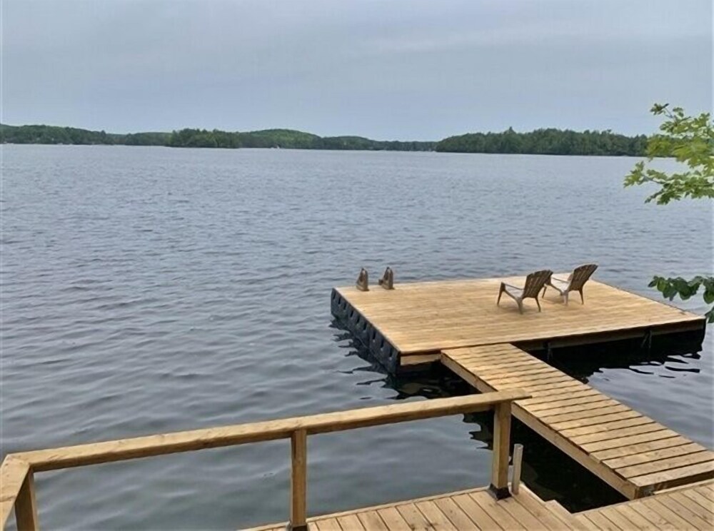 462 Paudash Lake 4 Bedroom Cottage