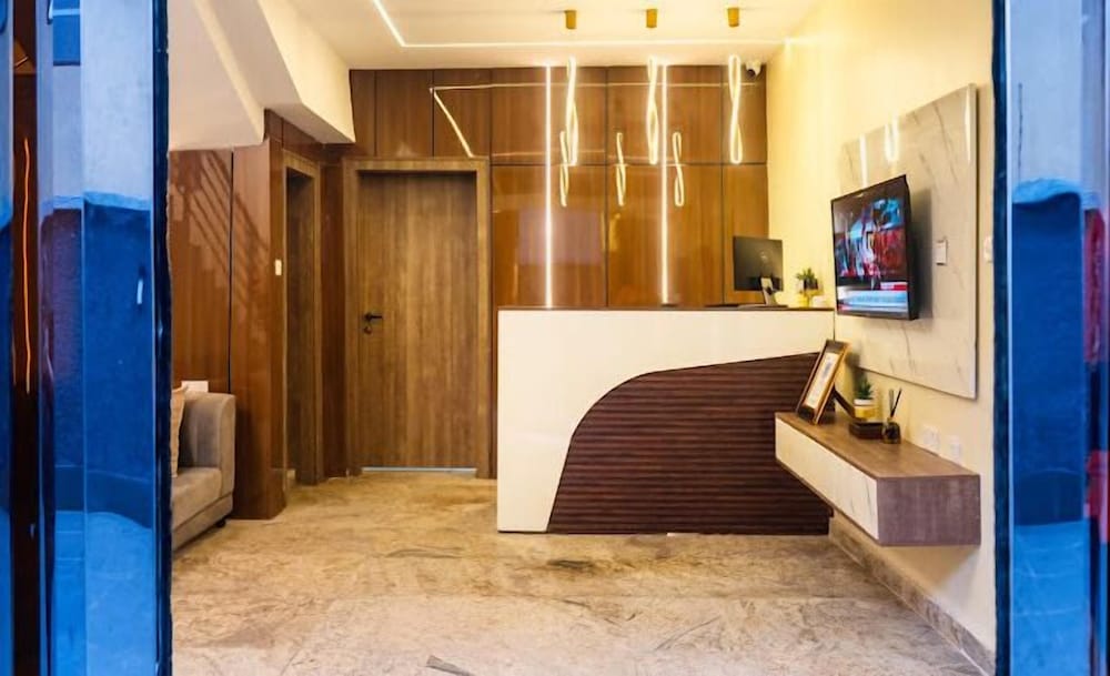 Carizma Luxury Apartment