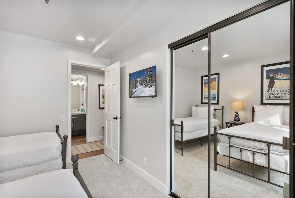 105 - Three Bedroom with Spa Ridgepoint 3 Condo