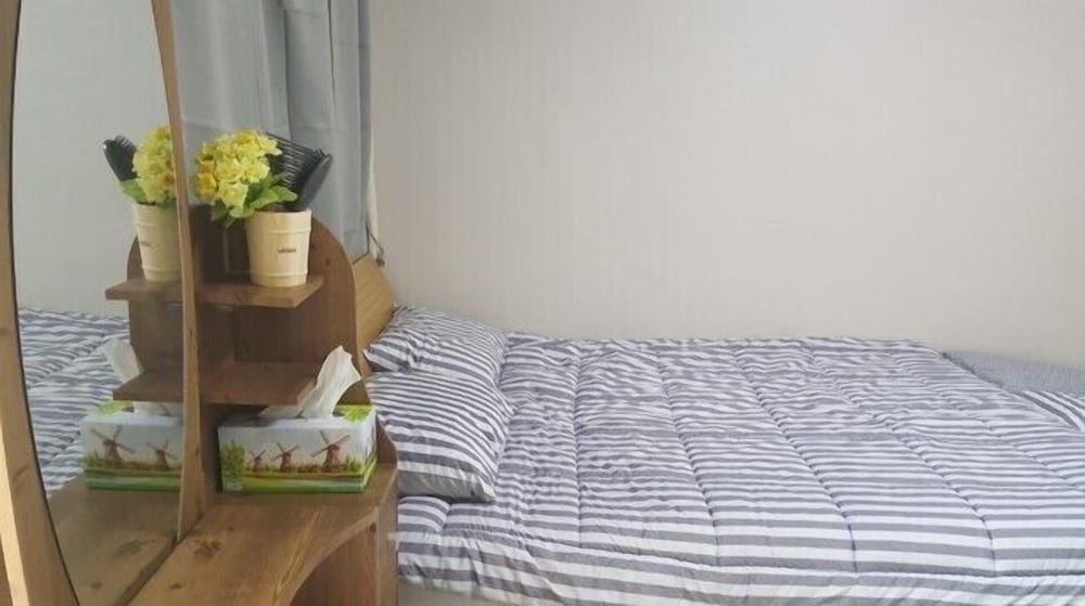Small House Wood