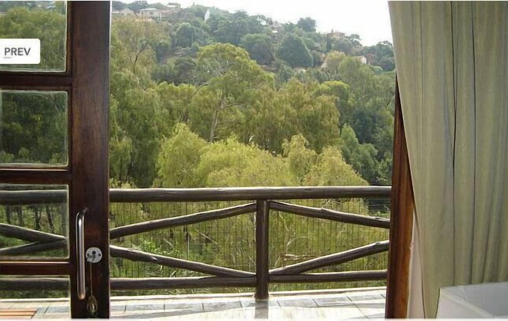 Coral Tree Inn
