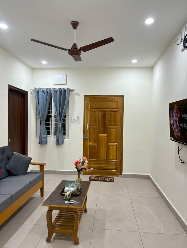 PS ELITE HOME STAY