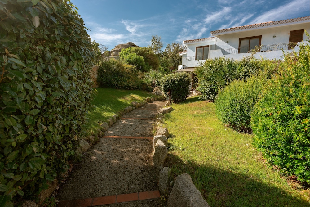 The Tranquil Palau Green Village 1 Bedroom Sleeps 4 Num0479 view 3